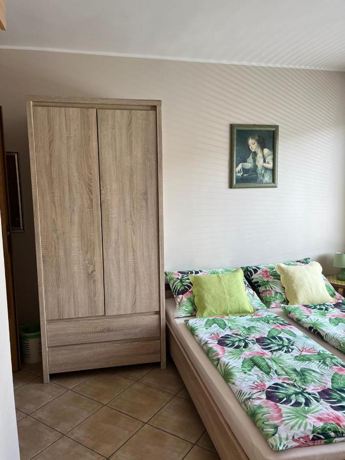 Pokoje Goscinne Reja Wladyslawowo Exterior foto